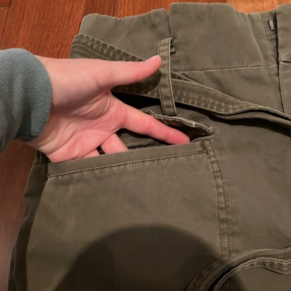 AVEC LES FILLES Anthro Revolve Olive Green Paperbag High Waist Ankle Pants 31 - Picture 3 of 11